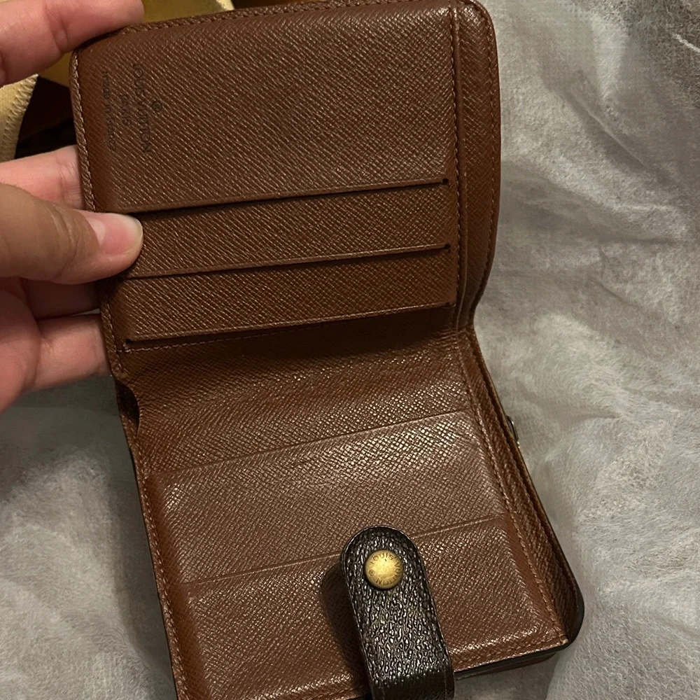 Louis Vuitton Monogram Brown Wallet - Picture 5 of 8